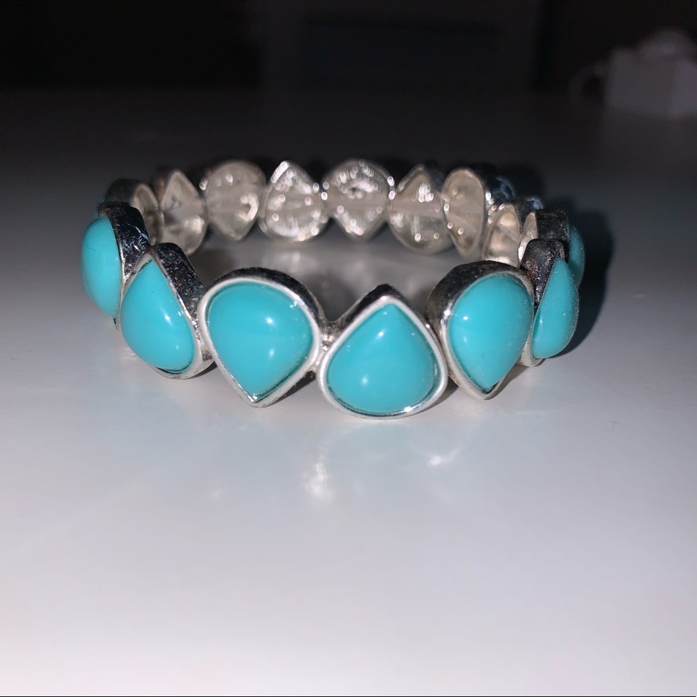 Blue teardrop bracelet